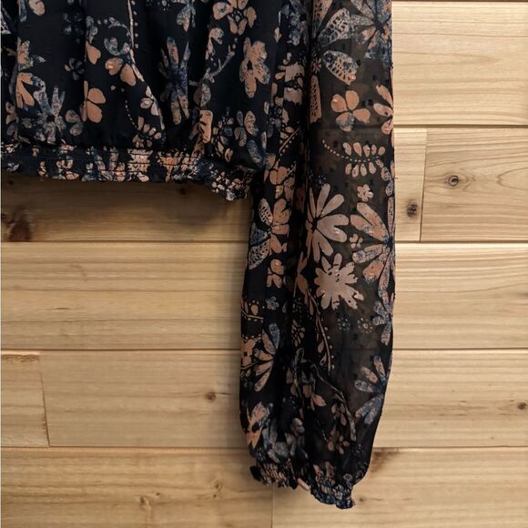 Free People Sz XSmall Clarissa Floral Printed Puff Sleeve Cropped Blouse Revolve - Picture 8 of 12